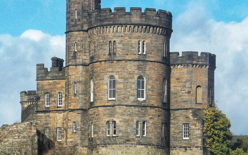 Castle on the rock in Edinburgh