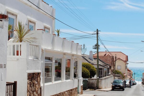 Twin room | Boutique Surf Lodge | 200m to beach